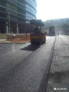 市政園林公司順利完成廣宇新時代道路瀝青攤鋪工程